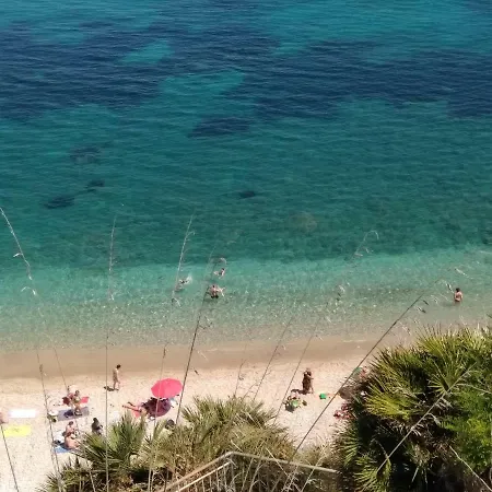Appartamento Sc027r App In 4 Posti A 50 Mt Dal Mare *
